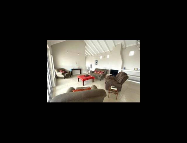 3 BEDROOM HOUSE FOR SALE IN PORT OWEN